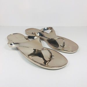 BCBGeneration Vacay Flip Flops